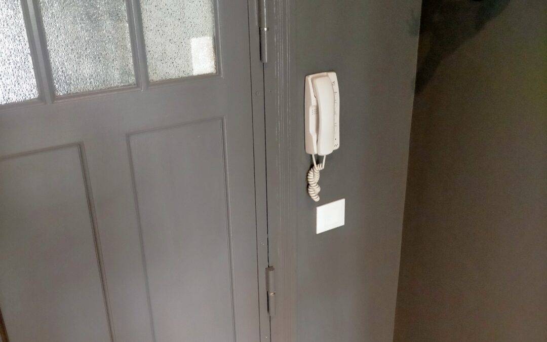 barre-de-pivot-pour-renforcer-les-gonds-de-porte