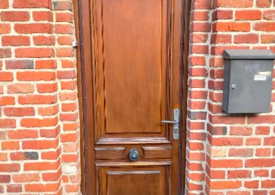 corniere-anti-pince-contre-effraction-de-porte-au-pied-de-biche