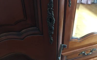 Comment ouvrir une serrure de meuble bloquée ?