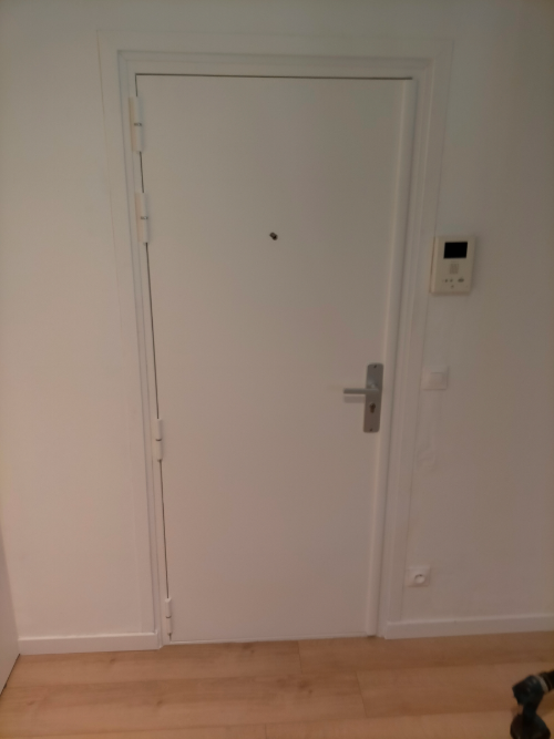 installation-porte-blindee-tordjman-metal-newporte-two-a-villeneuve-d-ascq-pres-de-lille-vue-interieure-500px