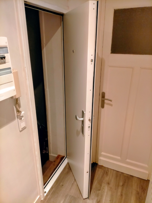 installation-porte-blindee-tordjman-metal-newporte-two-plus-rue-gambetta-a-lille-wazemmes-vue-profil-500px