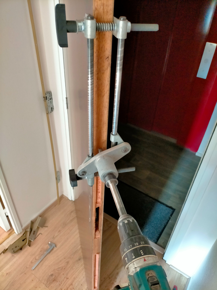 encastrement-serrure-3-points-rue-flament-reboux-a-lambersart-pres-de-lille