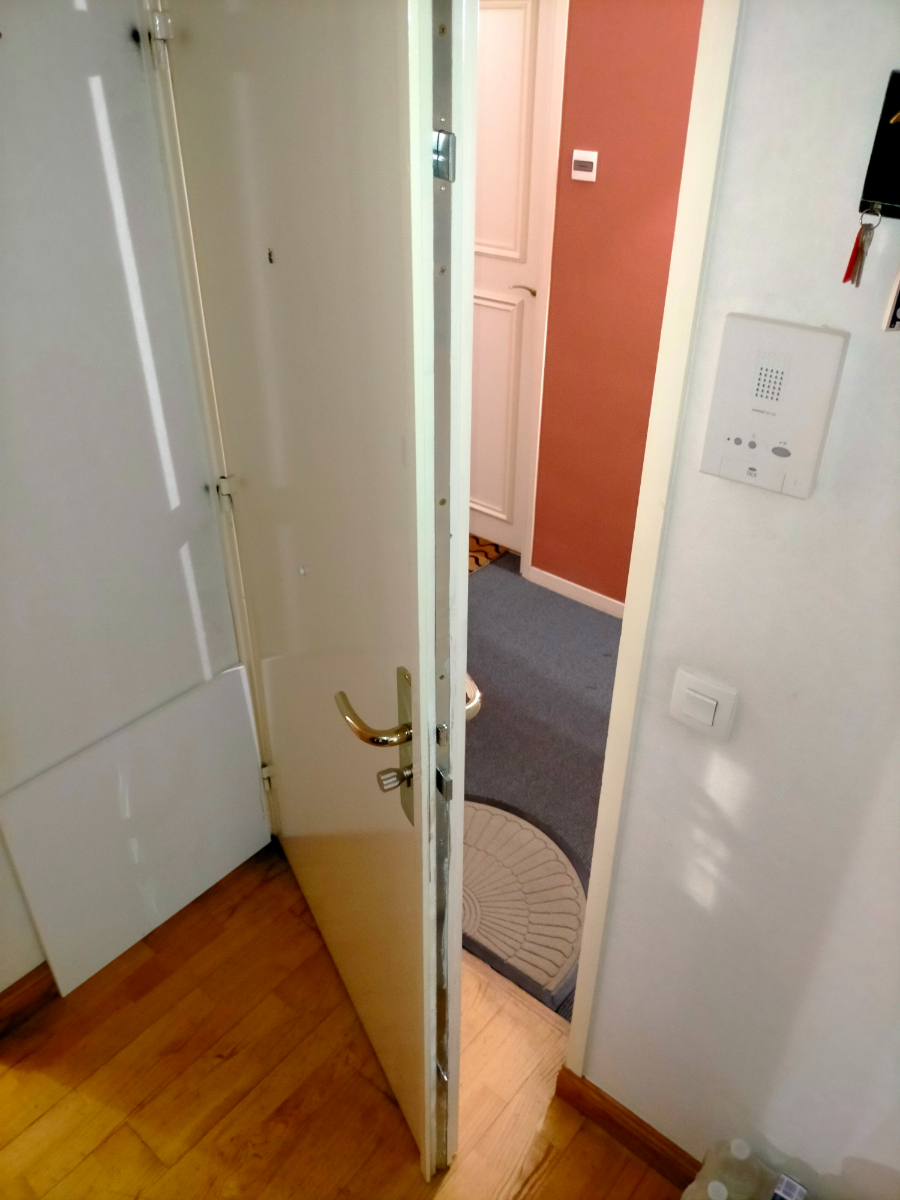 pose-serrure-3-points-encastree-bricard-rue-de-lille-a-lambersart-pres-de-lille